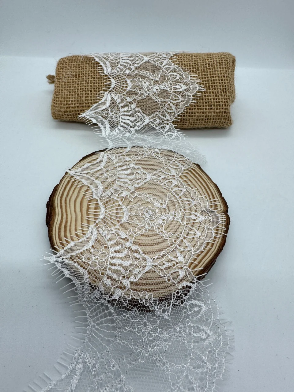 Мереживо французьке J73087 11 см. (10*3 м.), теплий білий