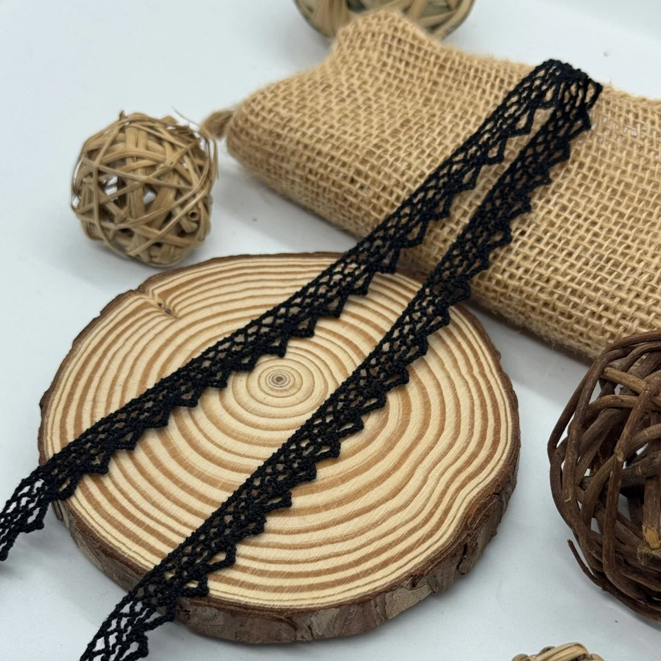 Мереживо макраме 8088 1 см.(300 ярдів/274,3 м.), чорний