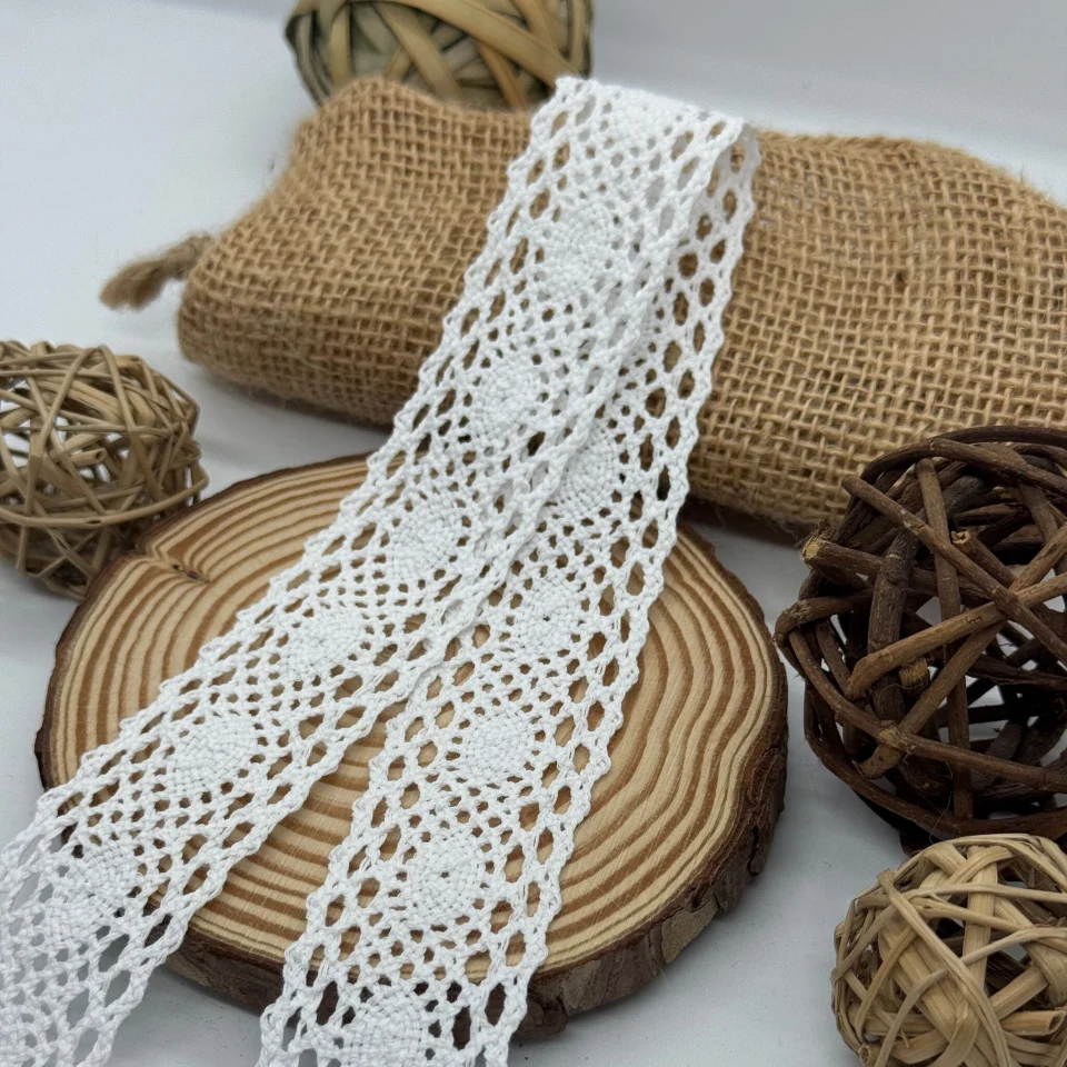 Мереживо макраме 8021 3 см (200 ярдів/182,8 м.), білий