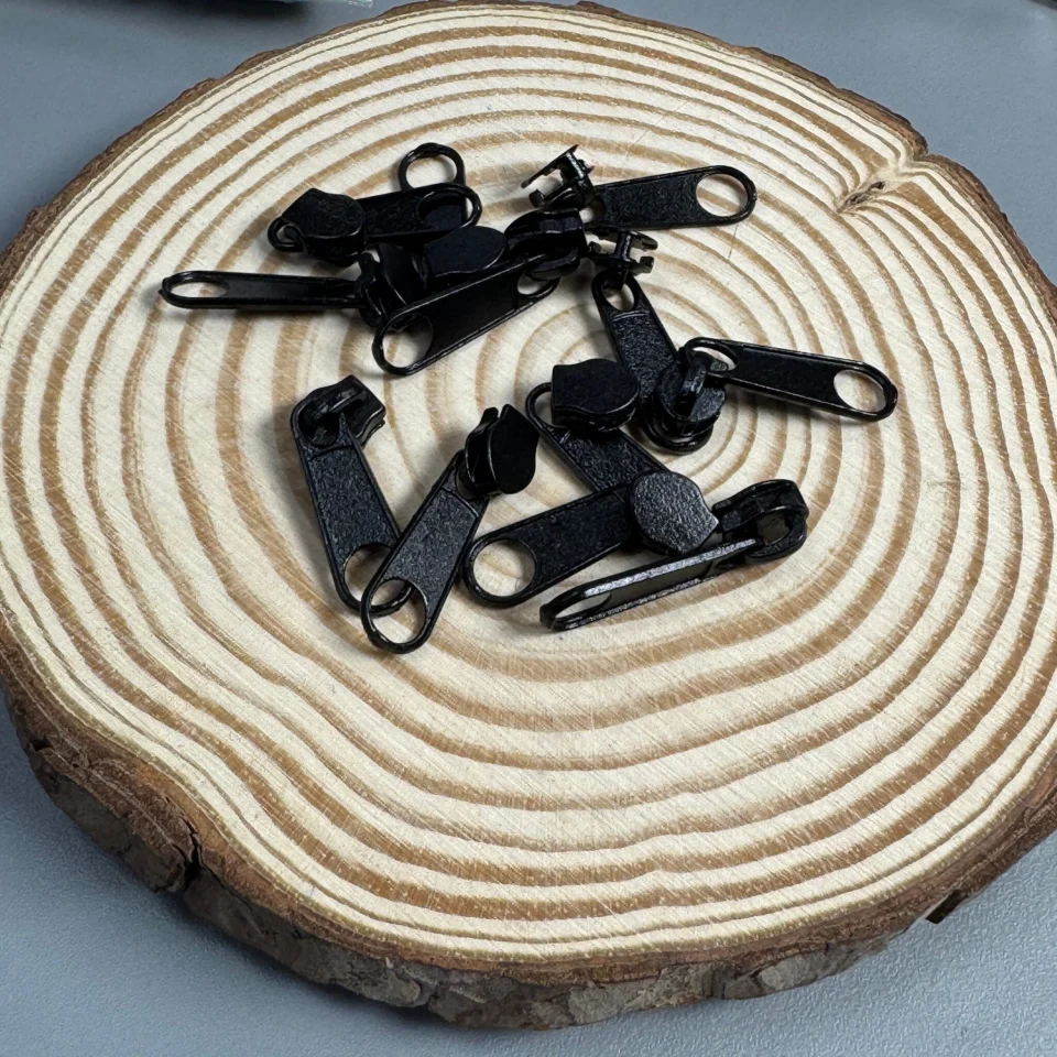 Бігунок для блискавки Т3 1000 шт., чорний