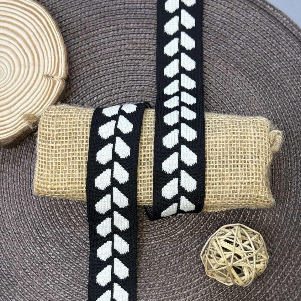 Лампас трикотажний D#3 3.5 см (50 м), C:6 чорний