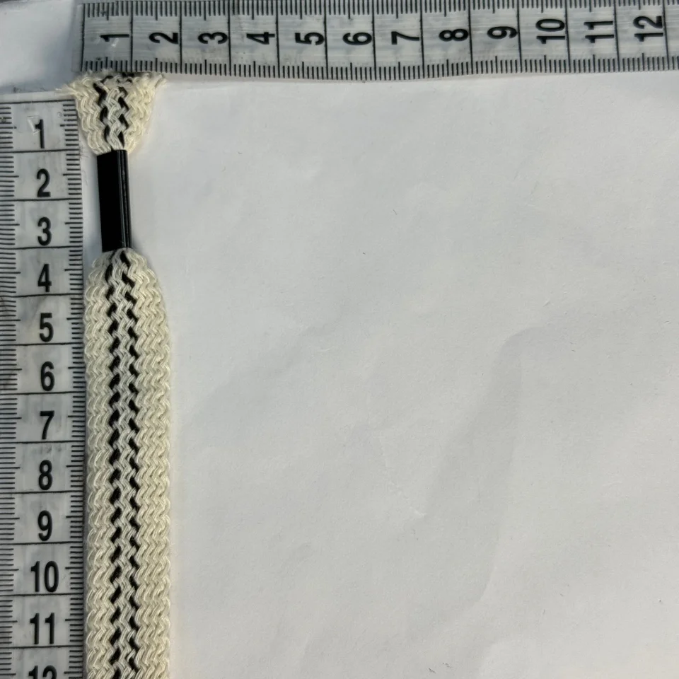 Шнурок широкий зіг-заг (140 см), білий