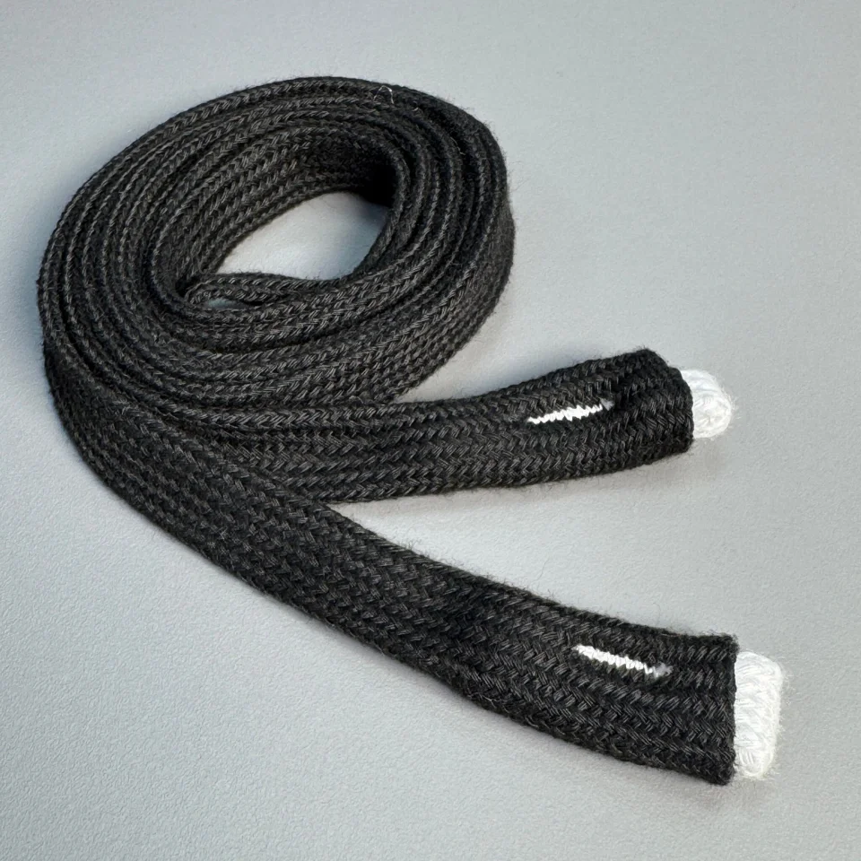 Шнурок в штани плоский б/н 28, чорний