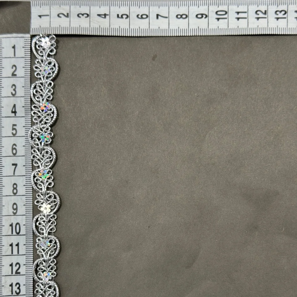 Тасьма люрекс 13-2264 (20 ярдів/18,28 м.), срібло