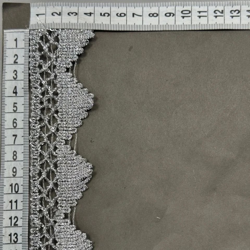 Тасьма люрекс 13-15059 (20 ярдів/18,28 м.), срібло