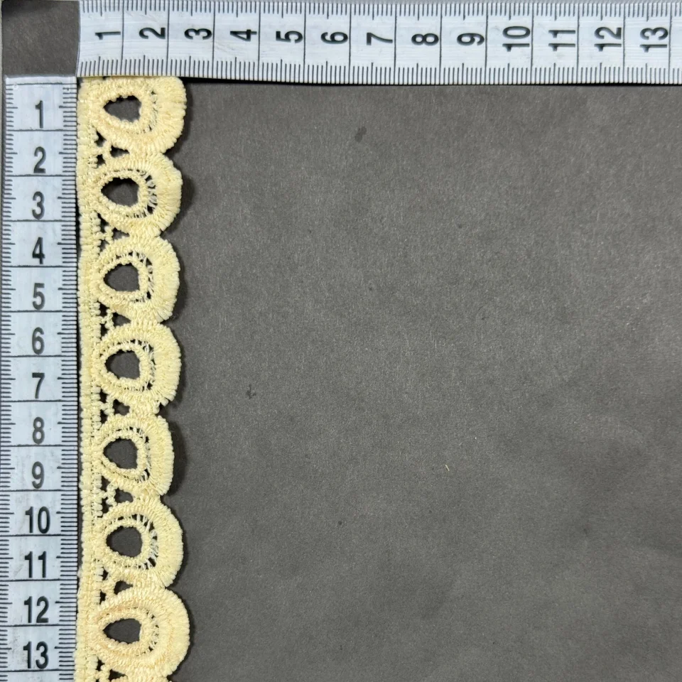 Мереживо поліестер 8860 2,5 см. (15 ярдів/13.5 м.), молочний