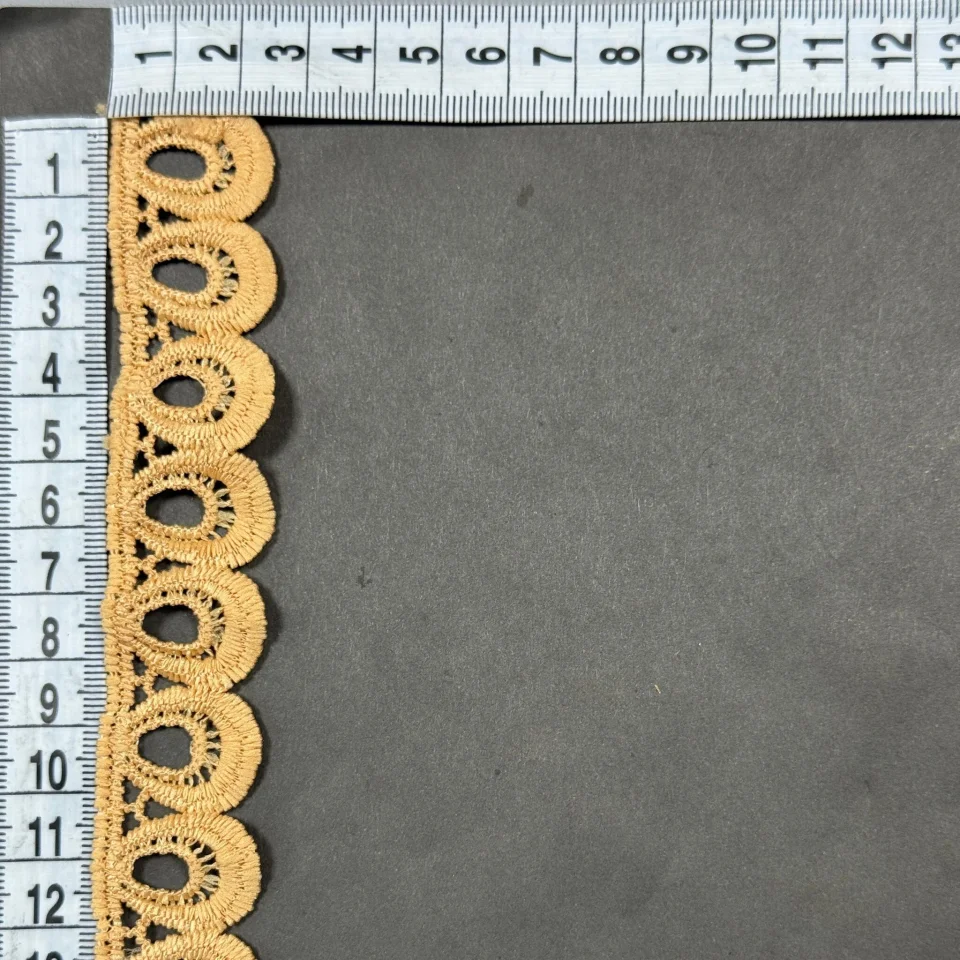 Мереживо поліестер 8860 2,5 см. (15 ярдів/13.5 м.), бежевий