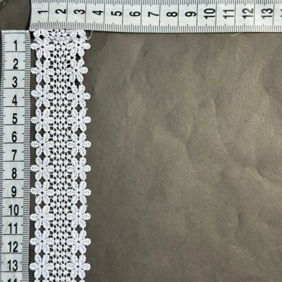 Мереживо поліестер ВВ103518а 3 см.(30 ярдів/27.3 м.), білий