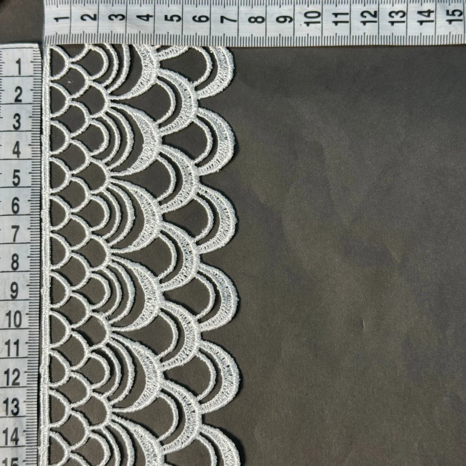 Мереживо поліестер 221 7 см.(19.5 метрів), молочний