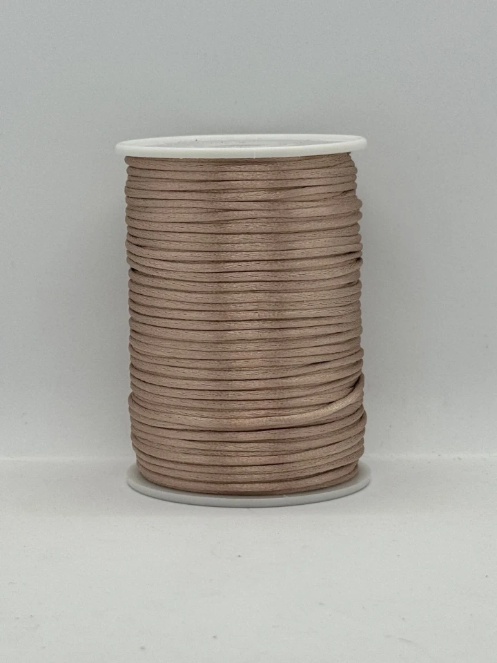 Шнур атласний корсетний 2.3 мм (100 ярдів/91,44 м.), 102 мокко