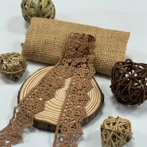 Мереживо поліестер 9029 4 см.(15 ярдів/13.5 м.), коричневий