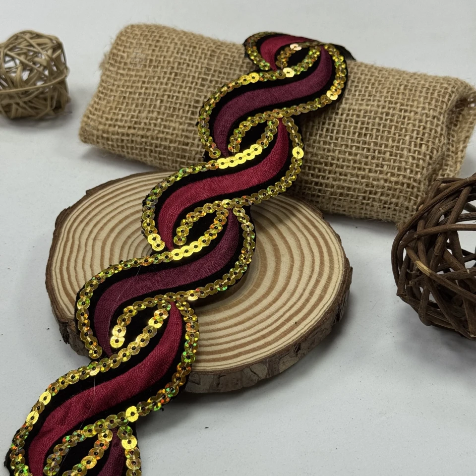 Тасьма клейова термо люрекс  8199 (4.8 м), бордовий