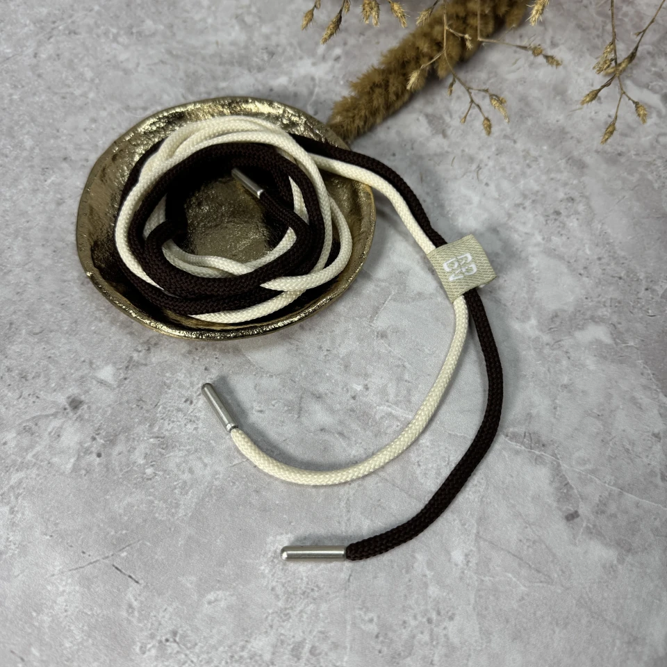 Шнурок в штаны круглый двойной (140 см), молочный+тёмно-коричневый