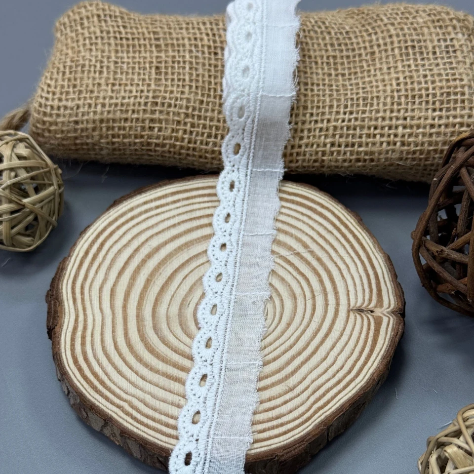 Мереживо прошва 8045 2,5 см.(30 ярдів/27,4 м.), Білий