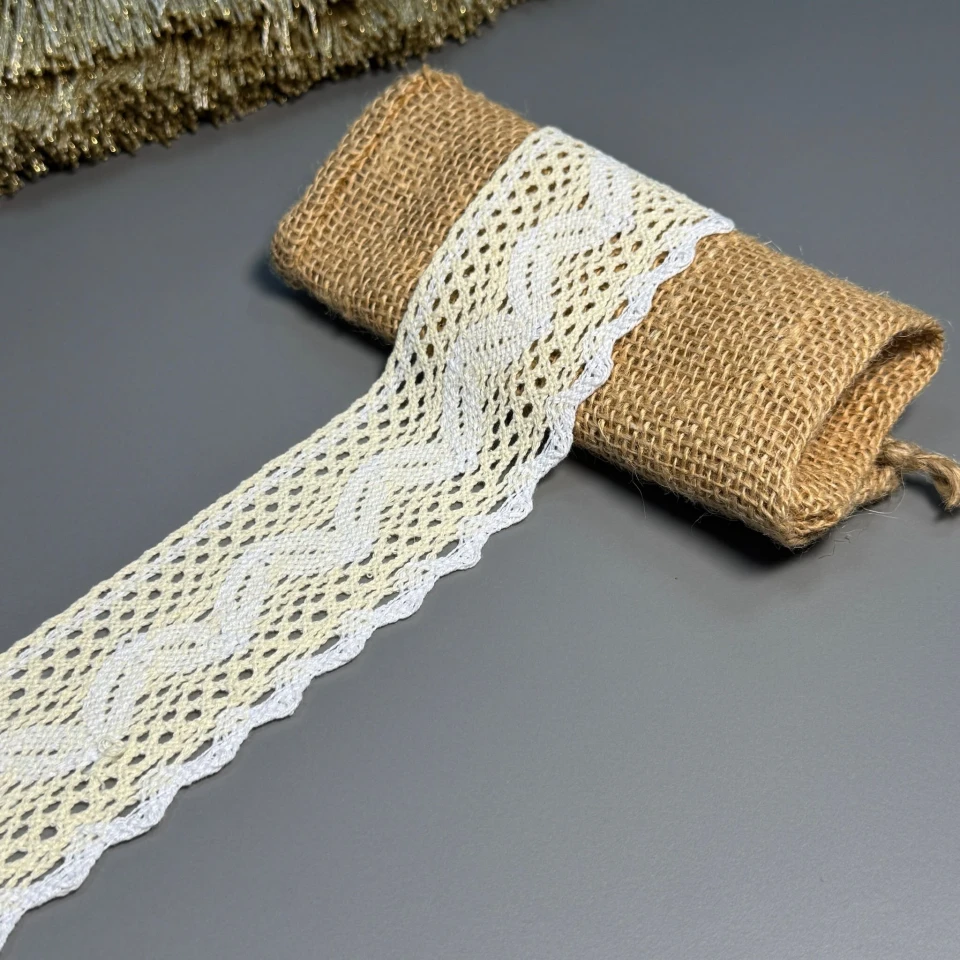 Мереживо макраме А 6037 6 см (100 ярдів/91,4 м.), бежевий+білий