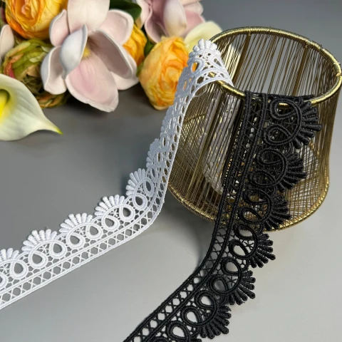 Мереживо поліестер ВВ104222 4 см.(15 ярдів/13.5 м.), білий