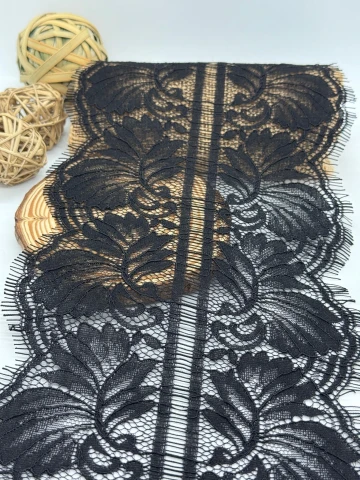 Мереживо французьке J73100 18 см. (10*3 м.), чорний