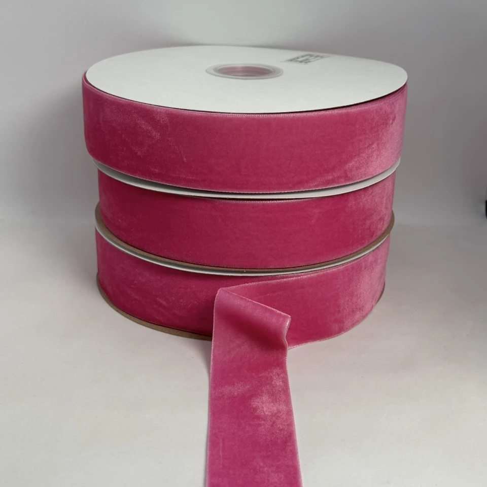 Стрічка оксамит 3.8 см (25 ярдів/22,75 м.), 82 малиновий