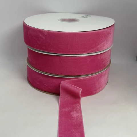 Стрічка оксамит 3.8 см (25 ярдів/22,75 м.), 82 малиновий