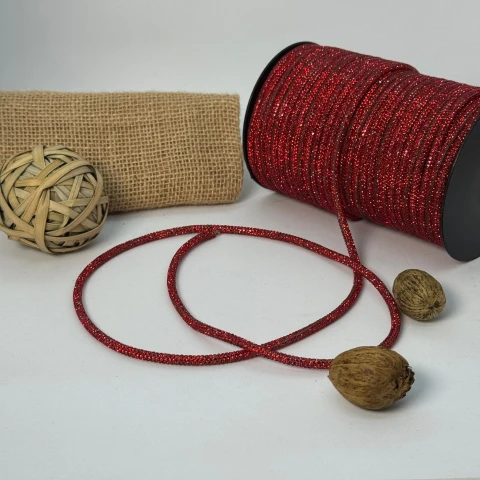 Стразовий шнур 4 мм 8 рядів (50 м), червоний RED