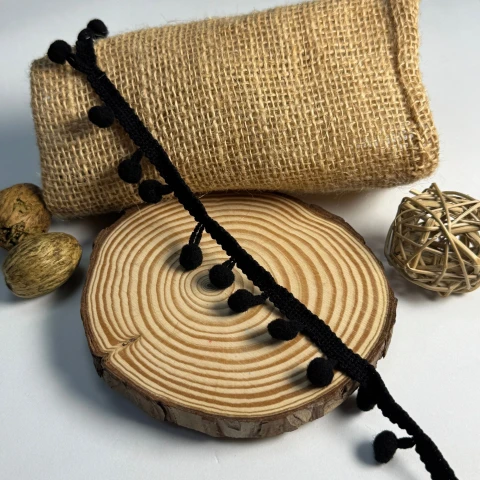 Тасьма з пампонами 6666-2 (20 ярдів/18,28 м.), 39 чорний