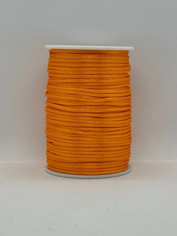 Шнур атласний корсетний 2.3 мм (100 ярдів/91,44 м.), 61 світлий помаранчевий
