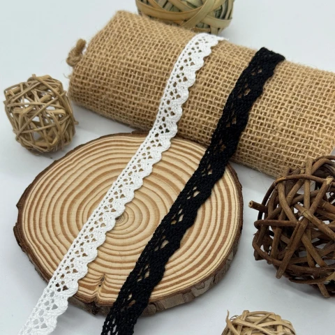 Кружево макраме 8284-1 1,5 см.(300 ярдов/274,3 м.), белый