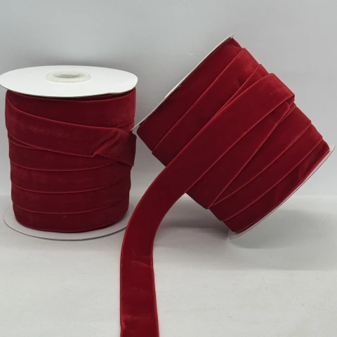 Лента бархат 2 см (25 ярдов/22,75 м.), 41 красный