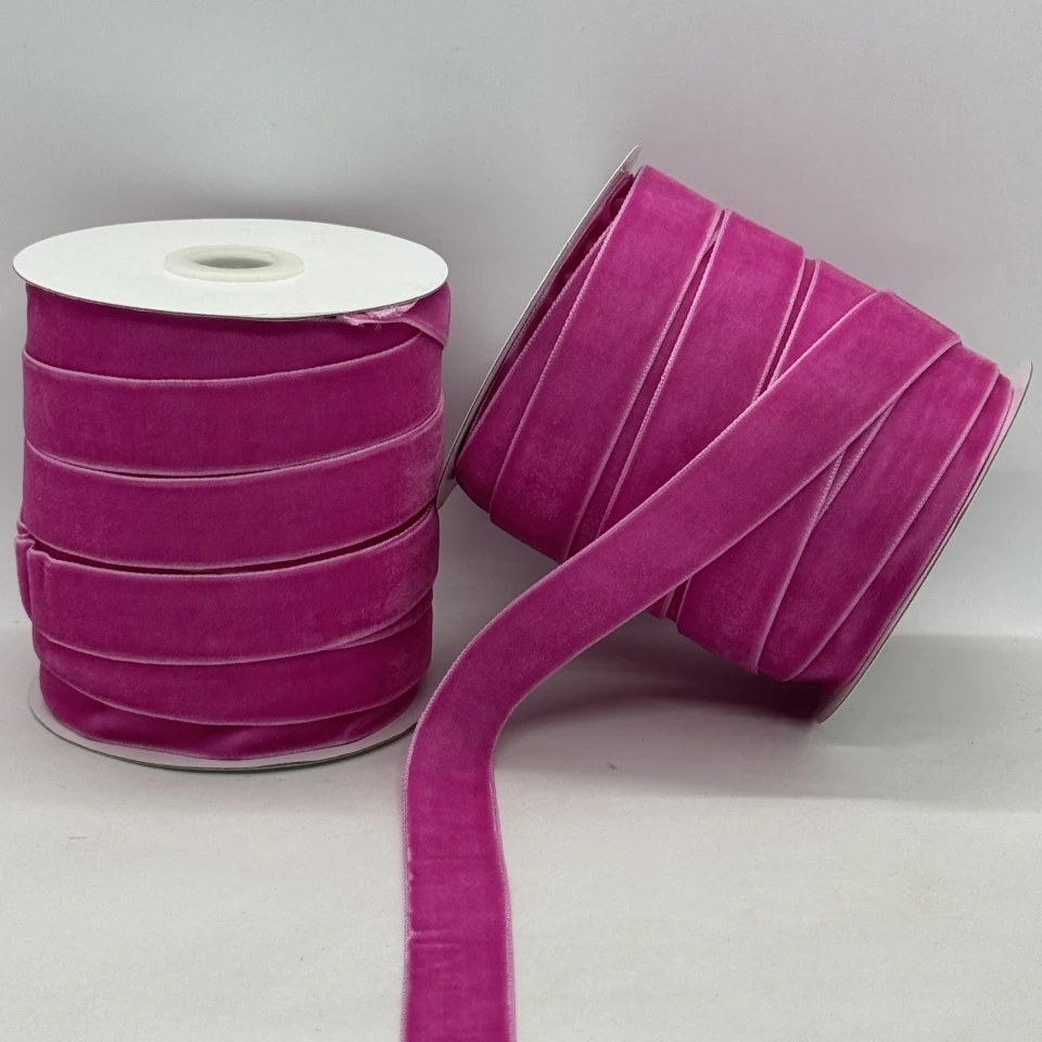 Стрічка оксамит 2 см (25 ярдів/22,75 м.), 82 малиновий