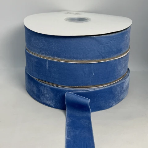 Лента бархат 3.8 см (25 ярдов/22,75 м.), 83 голубой