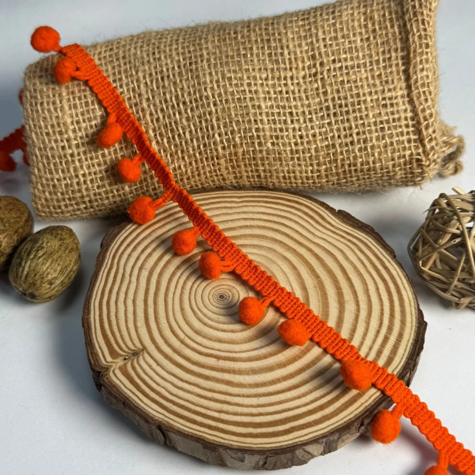 Тасьма з пампонами 6666-2 (20 ярдів/18,28 м.), 144 помаранчевий