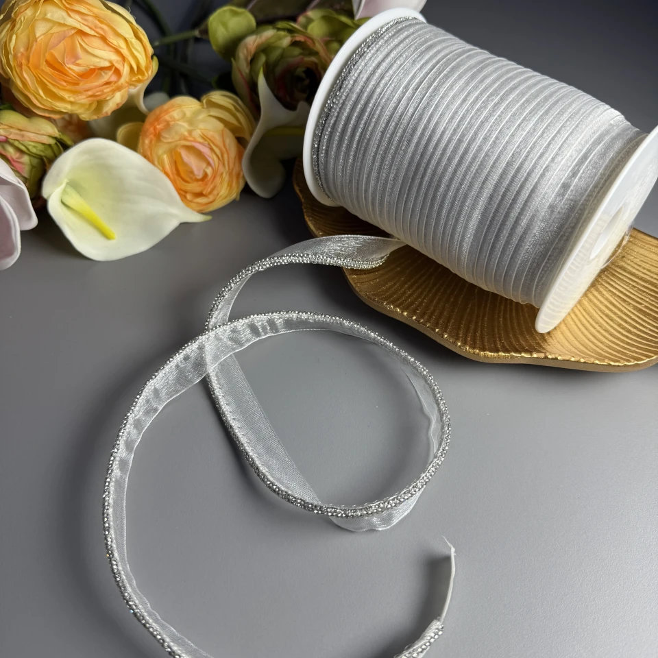 Стразовий кант 3.5 мм 6 рядів (50 м), срібло WHITE