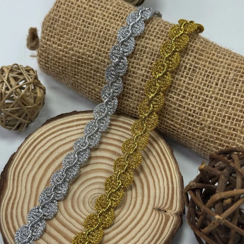 Тасьма люрекс 13-9032 (20 ярдів/18,28 м.), золото