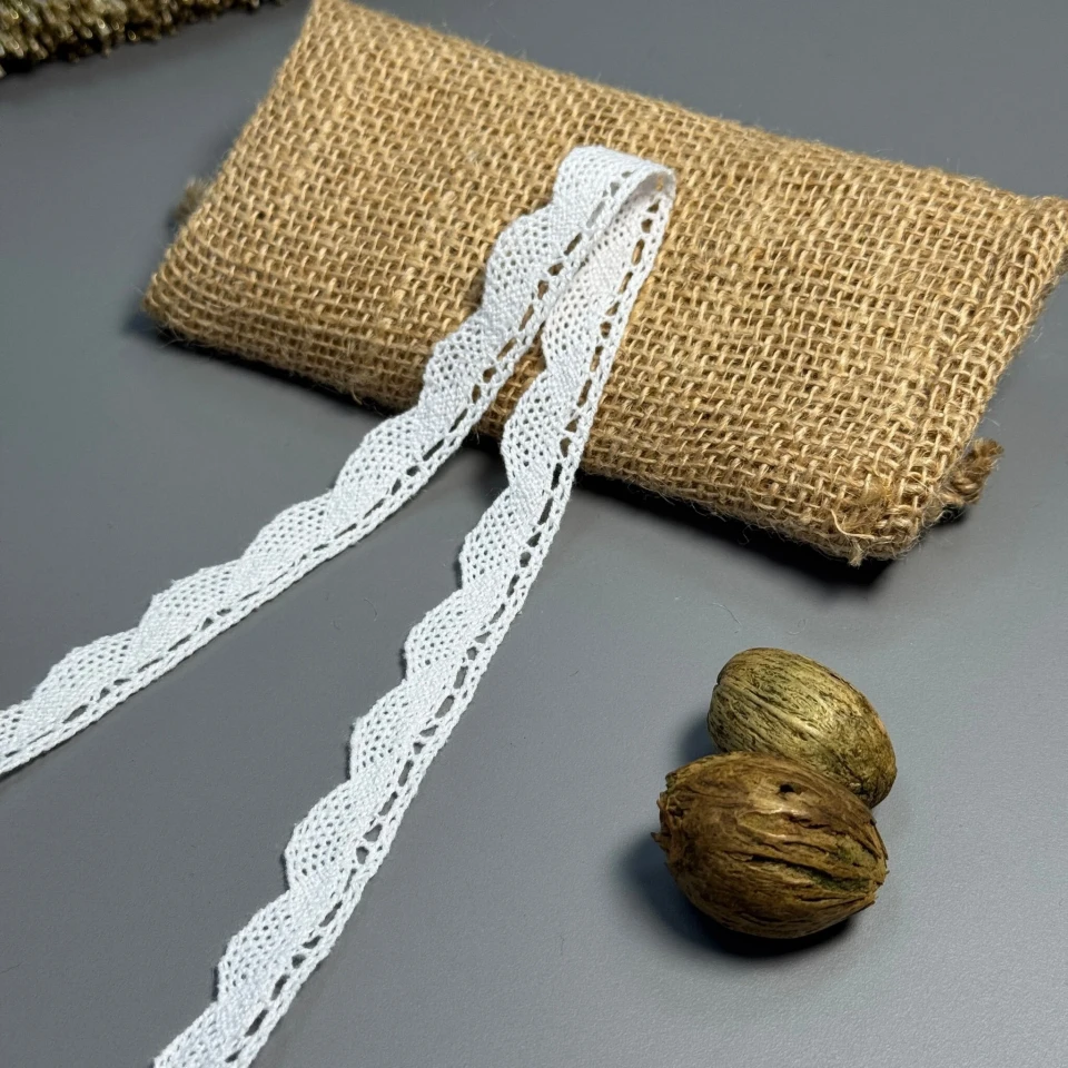 Макраме А 6415 200 ярдів, білий