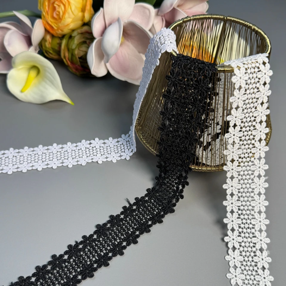 Мереживо поліестер ВВ103518а 3 см.(30 ярдів/27.3 м.), білий