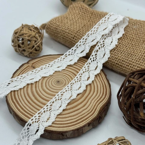 Макраме кружево 8466 2 см. (300 ярдов/274,3 м.), молочный
