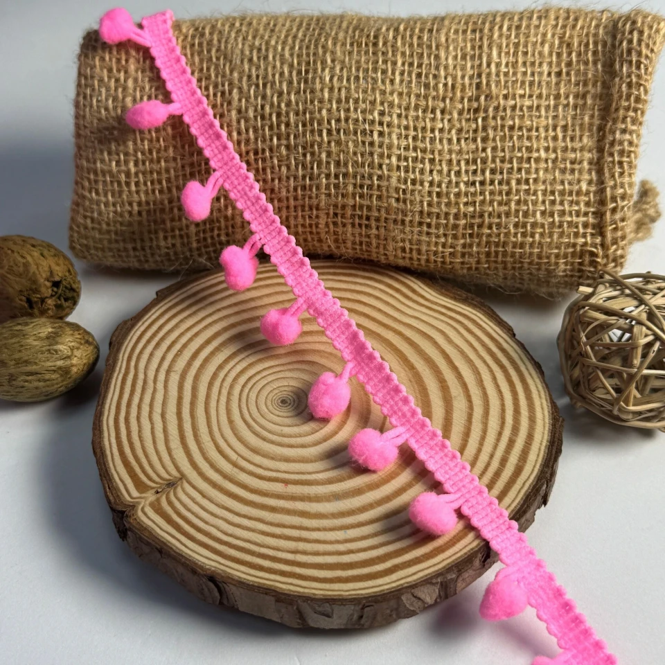 Тасьма з пампонами 6666-2 (20 ярдів/18,28 м.), 05 рожевий