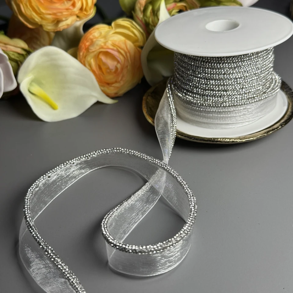 Стразовий кант 3.5 мм 6 рядів (15 м), срібло WHITE