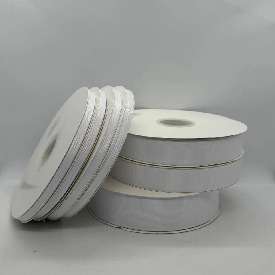 Стрічка репс 0.65 см (33*100 ярдів/91 м.), 1001 білий