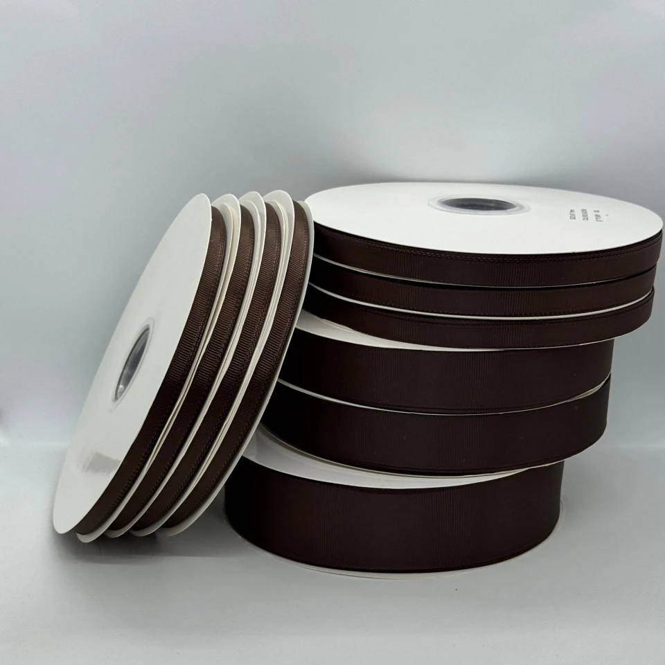 Стрічка репс 3,8 см (8*100 ярдів/91 м.), 1142 темно коричневий