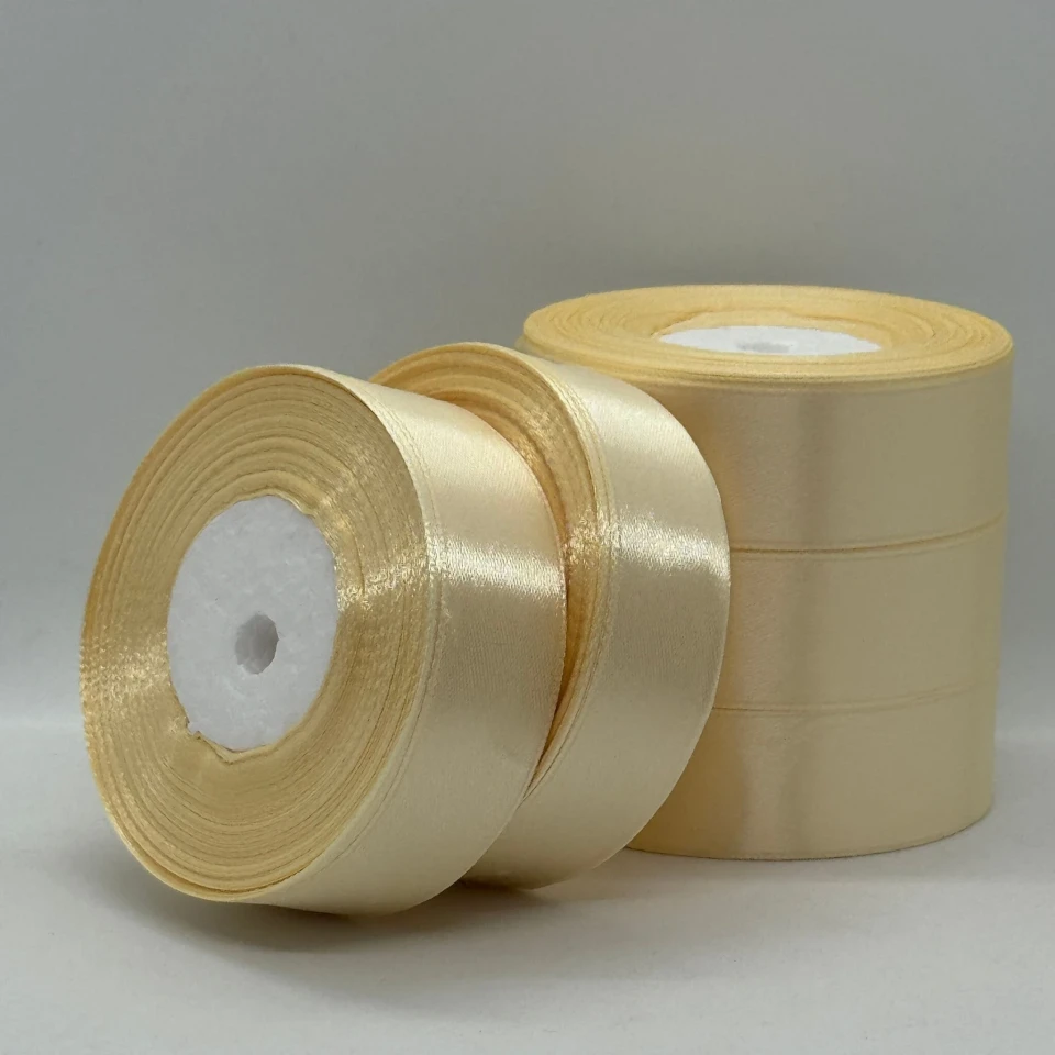 Стрічка атласна 2.5 см (5*36 ярдів), 02 темний молочний