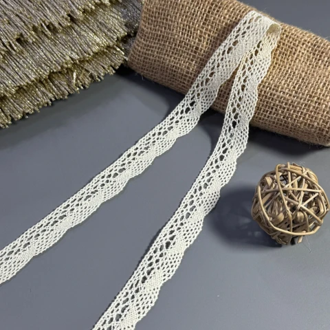 Мереживо макраме 13-3 2 см.(200 ярдів/182,8 м.), бежевий