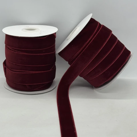 Стрічка оксамит 2 см (25 ярдів/22,75 м.), 43 бордовий