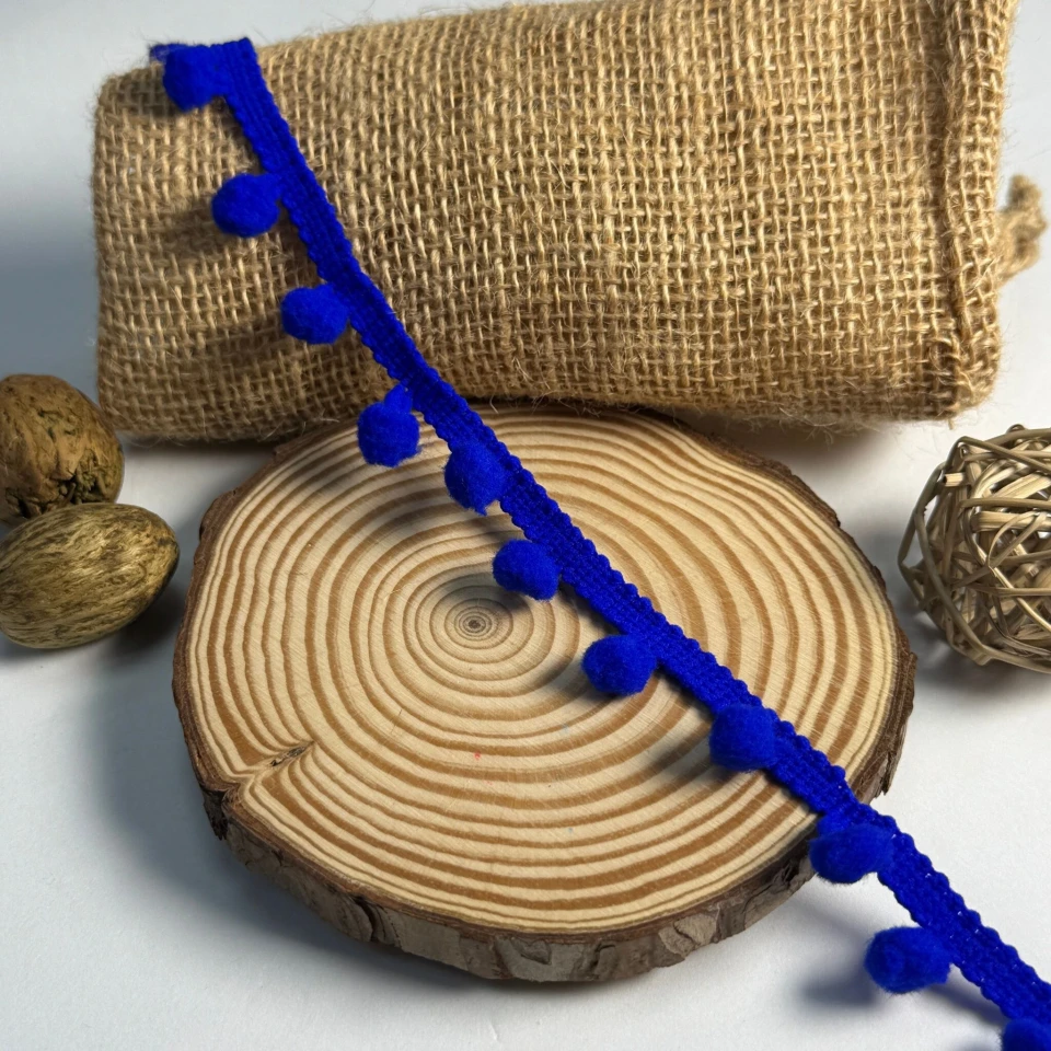 Тасьма з пампонами 6666-2 (20 ярдів/18,28 м.), 40 електрик