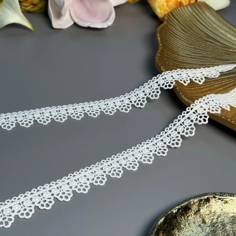 Кружево полиэстер ВВ104559 2 см.(30 ярдов/27.3 м.), тёплый белый
