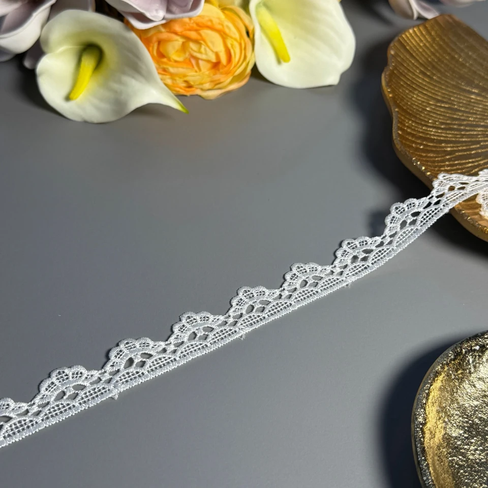 Мереживо поліестер ВВ104790 2 см.(30 ярдів/27.3 м.), теплий білий
