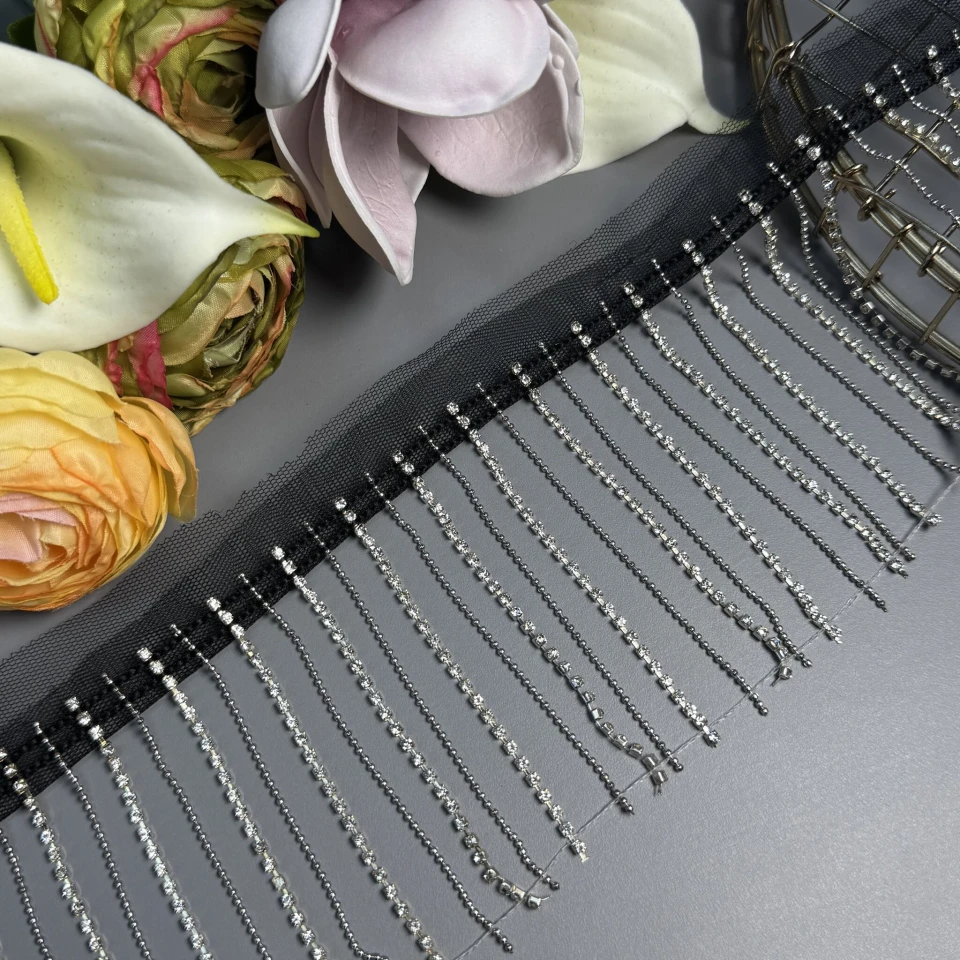 Бахрома з камінням та кульками 9 см (23 м), чорний