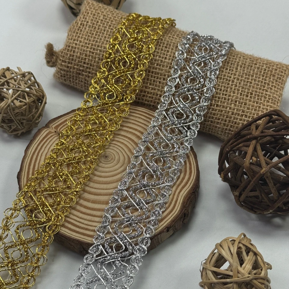 Тасьма люрекс 13-4671-1 (20 ярдів/18,28 м.), золото