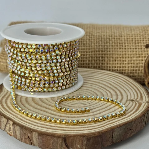 Цепі камні на бабінах ss 10 2.8 мм (10 ярдів/9,14 м.), золото АВ