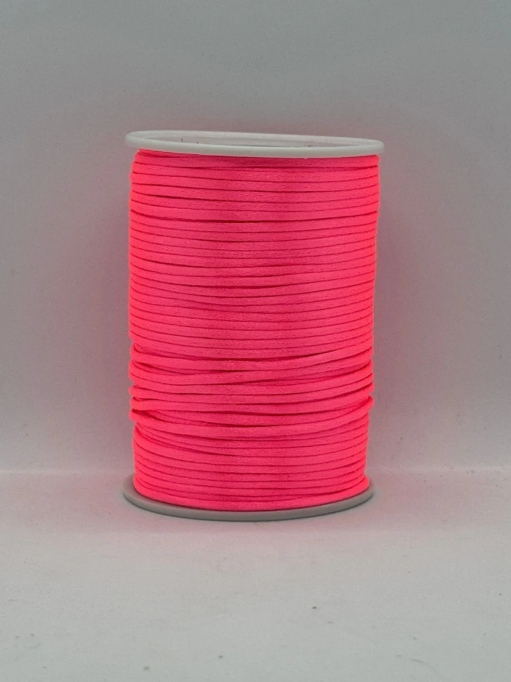 Шнур атласний корсетний 2.3 мм (100 ярдів/91,44 м.), 109 яскравий рожевий